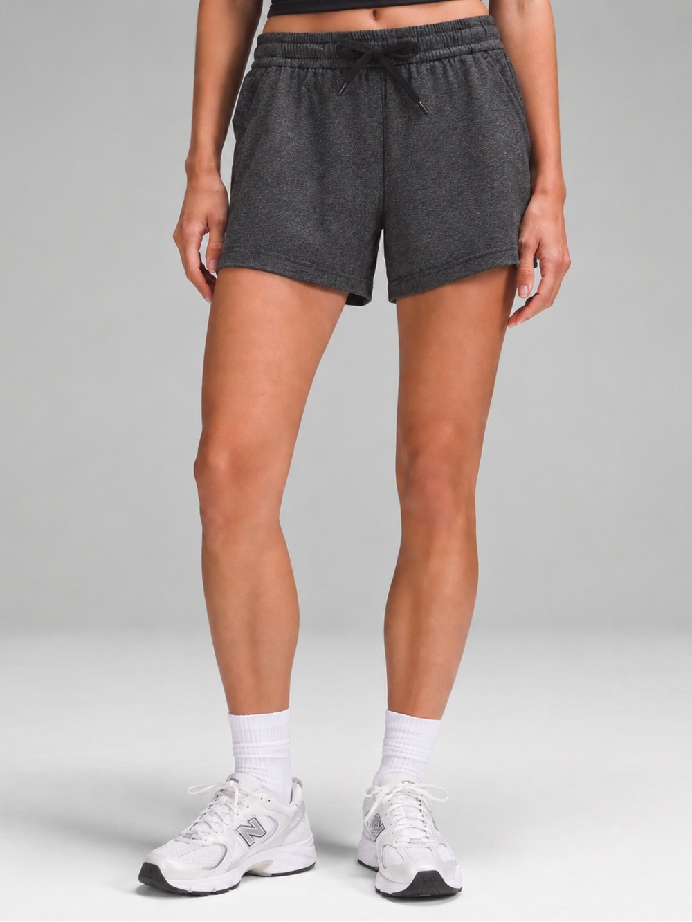Lululemon Soft Jersey Relaxed-Fit Mid-Rise Shorts 4” Heathered Black Size 14